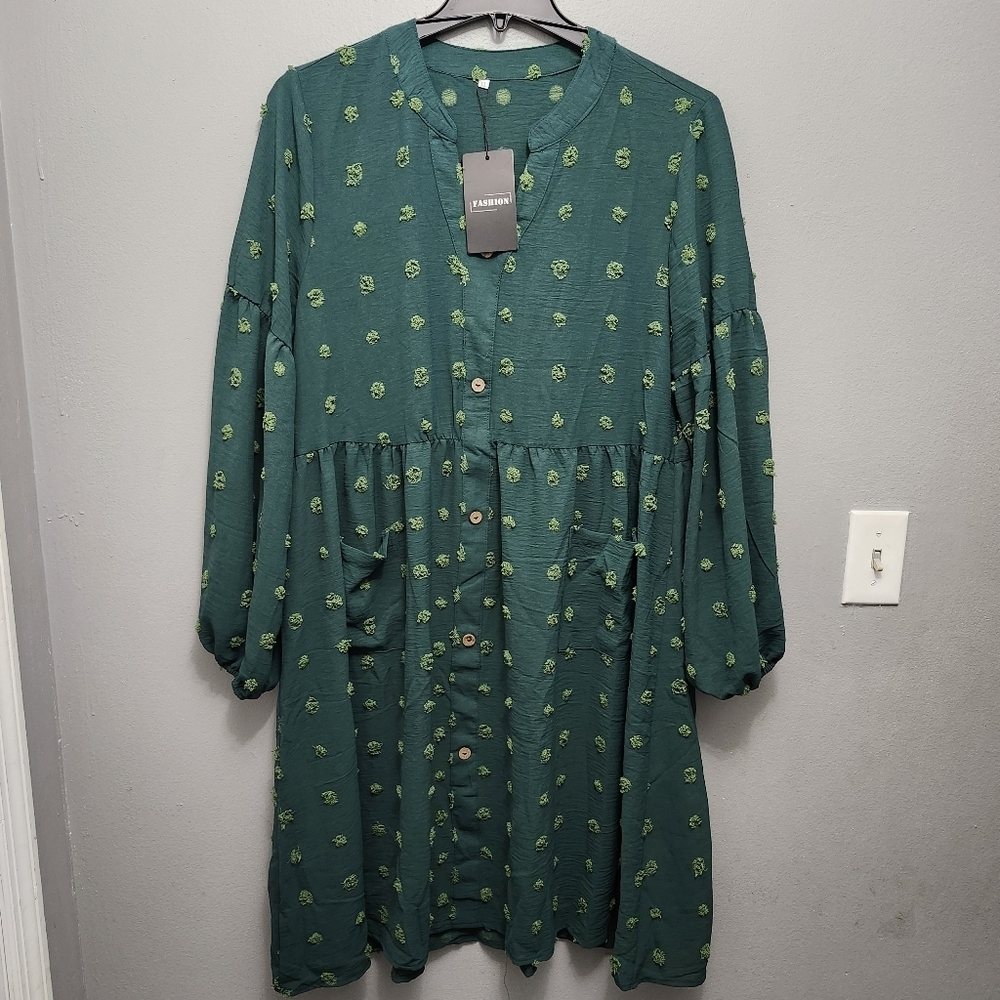 Fashion women's dress size XL green new with tags